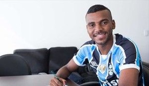 Grêmio oficializa contratação de lateral como terceiro reforço