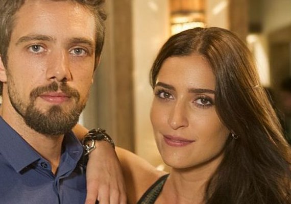 Novela 'Sol Nascente': Cesar dopa Carolina para simular tentativa de suicídio