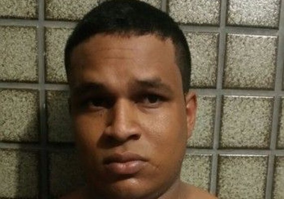 Homem agride a mulher e é denunciado por vizinho em São Miguel