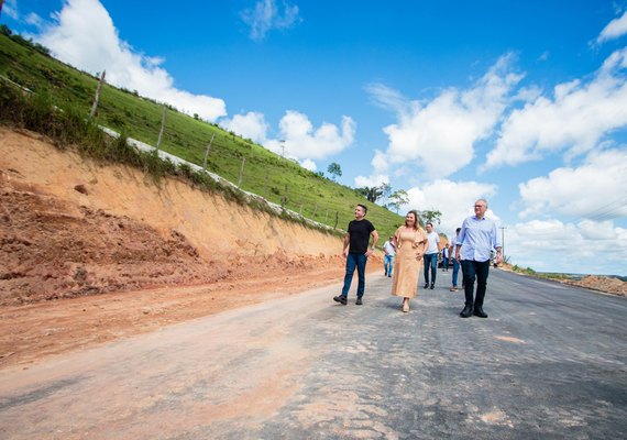Governador visita obras em Porto Calvo que fortalecem o turismo na região Norte
