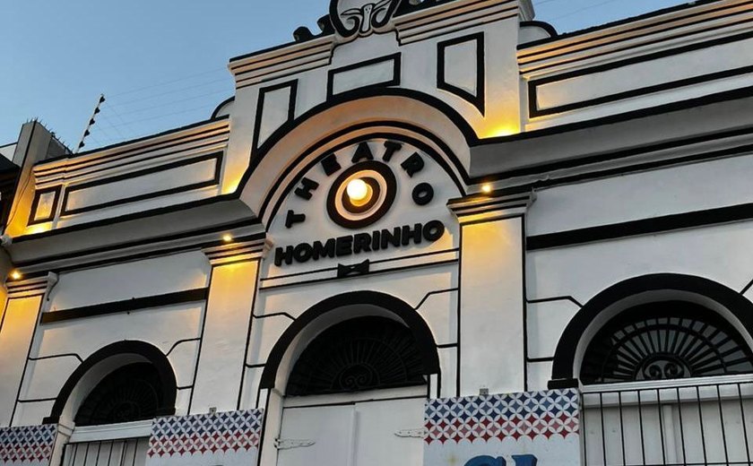 Theatro Homerinho comemora um ano com cortejo ancestral e programação gratuita