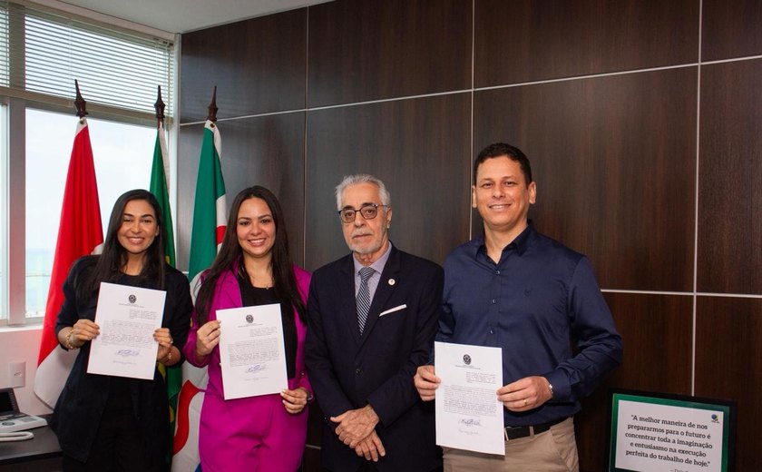 TRE/AL empossa servidores aprovados no concurso unificado da Justiça Eleitoral