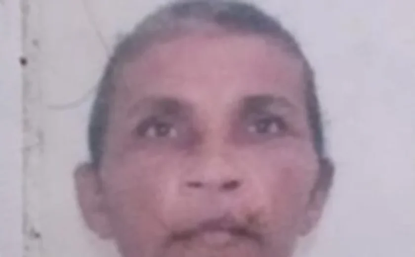 Mulher morre após ser atropelada na BR-101 em Porto Real do Colégio