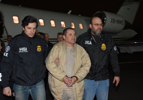 'El Chapo' desembarca nos Estados Unidos após ser extraditado