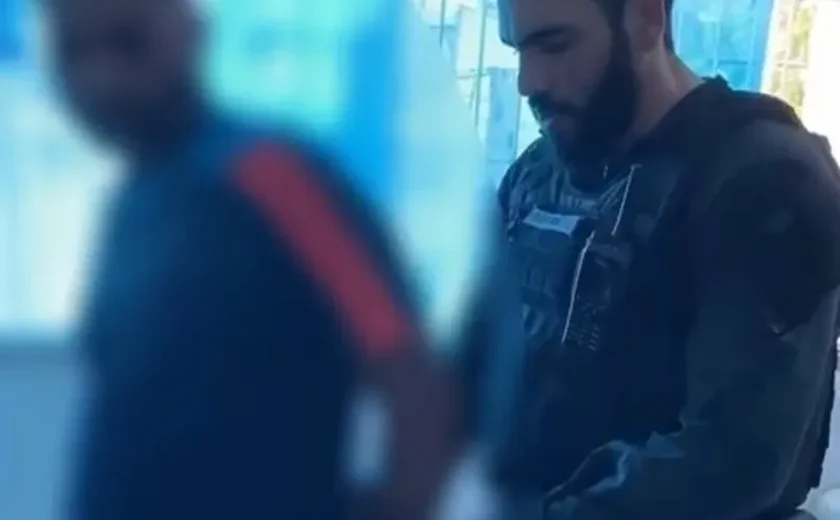 Operação da Polícia Civil prende duas pessoas nas sedes de CSA e CRB em Maceió