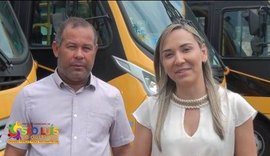 Em pouco menos de um mês prefeita entrega mais uma moderna escola construída