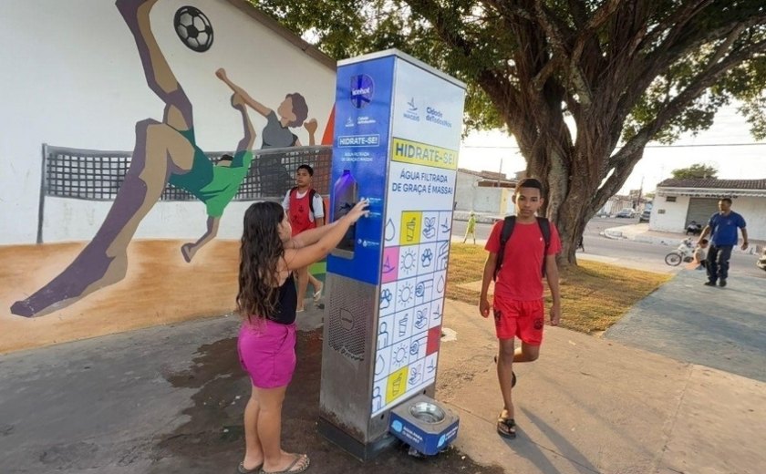 Pontos de hidratação da Prefeitura garantem água fresca e reduzem plástico em Maceió