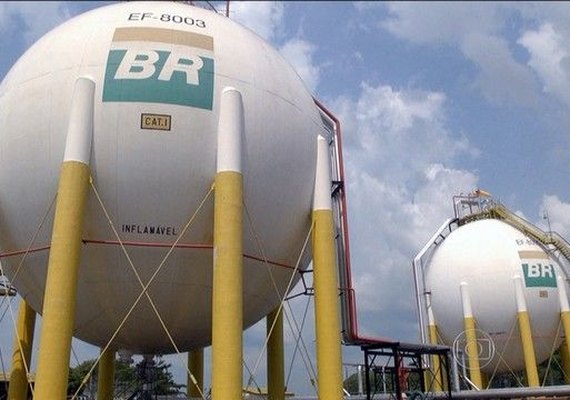Petrobras faz pré-pagamento de dívida de US$ 500 milhões a banco do Canadá