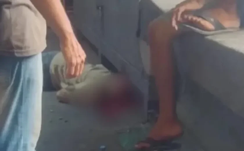 Cena de homicídio é violada antes da chegada da polícia em Maceió