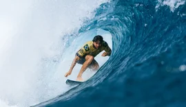 Brasileiro Yago Dora é campeão mundial de surfe profissional