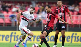 São Paulo joga mal e empata com Ituano graças ao goleiro Renan