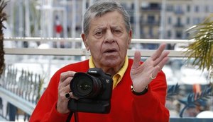 Ator Jerry Lewis é internado em hospital de Las Vegas com infecção