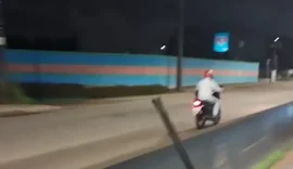 Motociclista embriagado é flagrado na contramão da AL-220, em Arapiraca