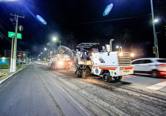 Avenida Álvaro Otacílio segue parcialmente interditada para obras