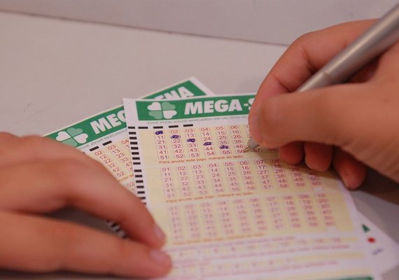 Mega acumula pela sexta vez e promete R$ 50 milhões no sábado
