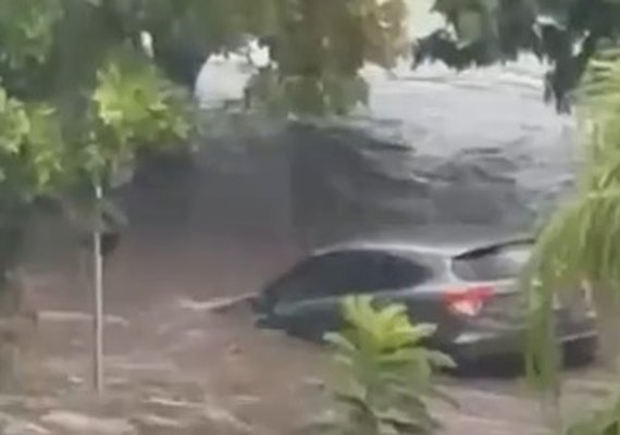 Bombeiros buscam por mulher desaparecida após chuva em Piracicaba