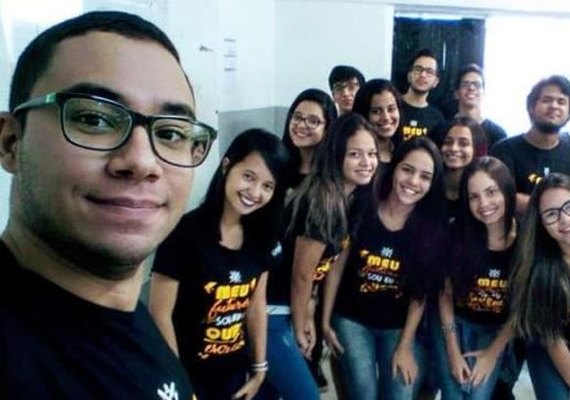 Redes sociais ajudam na preparação ao Enem