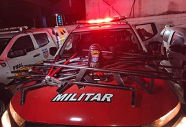 PM prende foragidos da Justiça e apreende 26 armas durante ocorrências em Maceió