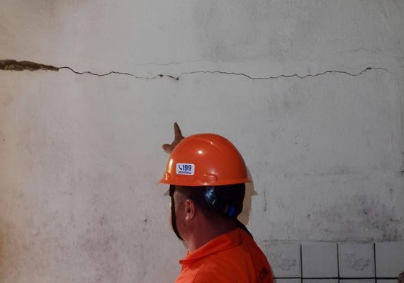 Defesa Civil de Maceió orienta população para identificar riscos estruturais em residências
