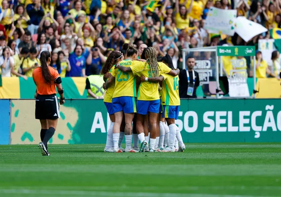 Com golaço de bicicleta da alagoana Geyse, Brasil vence Argentina por 3x1