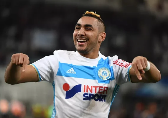Vasco se acerta com o francês Payet e meia é aguardado no Brasil