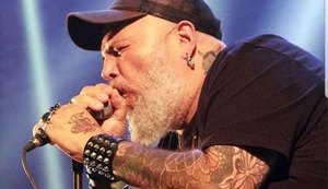 Um mês após alta, João Gordo volta para a UTI com pneumonia grave