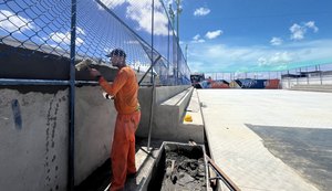 Moradores da Chã de Bebedouro são beneficiados com quadra poliesportiva