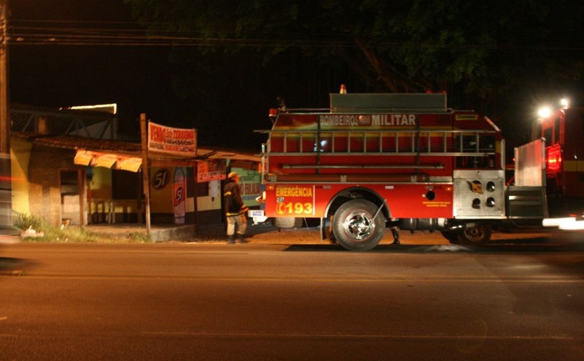 CBM combate oito incêndios em Maceió no sábado e manhã de domingo