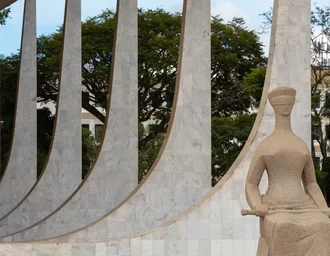 Por unanimidade, STF valida prisões de Bolsonaro e mais seis condenados