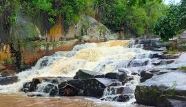 Cachoeira da Escadinha é uma das atrações de Mar Vermelho