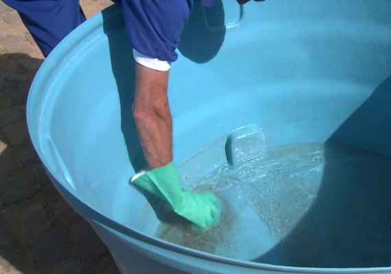 Limpeza regular da caixa d'água é garantia de saúde