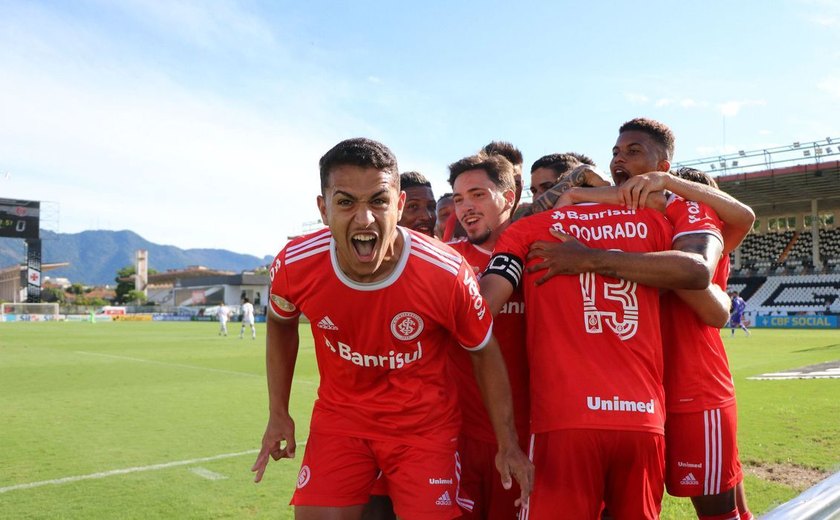 Internacional vence o Vasco no Rio de Janeiro e pode ser campeão na próxima rodada