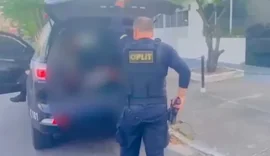 Polícia prende homem suspeito de furtos na região da Ponta Verde em Maceió