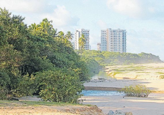 União diz que responsabilidade de fiscalizar áreas de Marinha é do Plano Diretor
