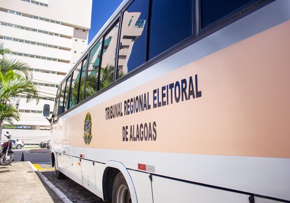 Serviços ao eleitor serão disponibilizados na orla da Ponta Verde neste domingo (7)