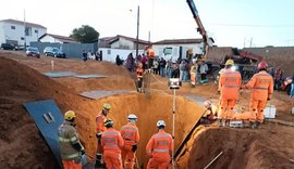 Menino de 8 anos morre após ser resgatado de buraco onde passou a noite