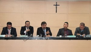 À procura de partidos, vereadores de Arapiraca tentam salvar mandatos