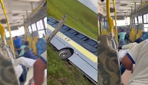 Ônibus escolar tomba com estudantes em Atalaia; três feridos