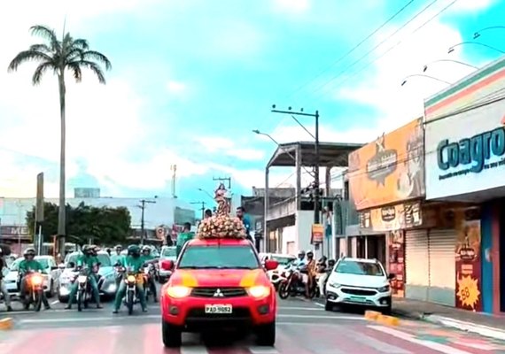 Carreata em Arapiraca anuncia programação da festa da padroeira
