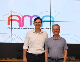 Governador em exercício visita AMA e destaca integração entre Estado e municípios