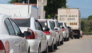 Taxista é sequestrado e encontrado pela polícia em porta-malas