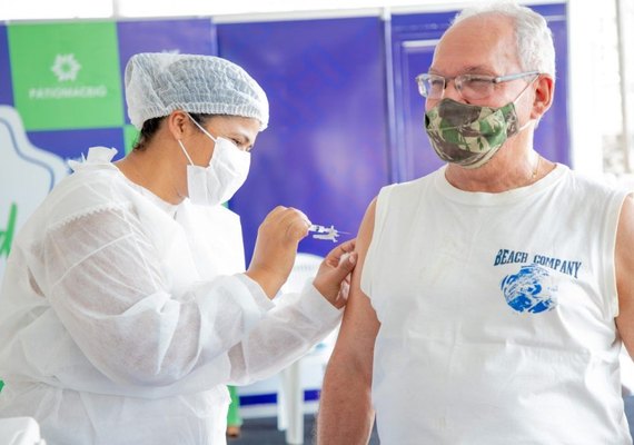 Maceió chega a 50,31% de adultos vacinados com 2ª dose ou dose única contra a Covid-19