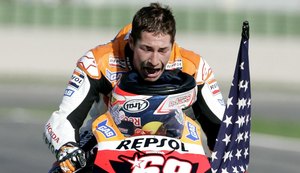 Ex-campeão da MotoGP morre ao ser atropelado enquanto andava de bicicleta