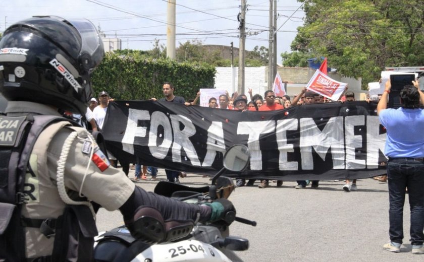 Movimentos aproveitam visita presidencial e pedem Fora Temer em Alagoas