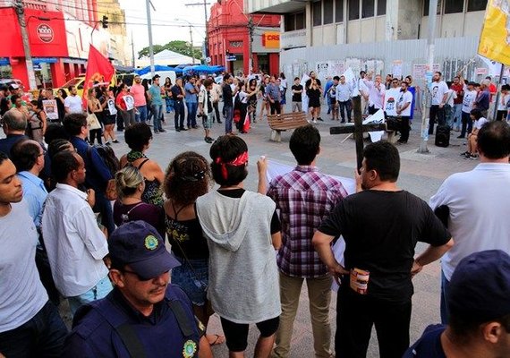 Ato relembra violência da ditadura