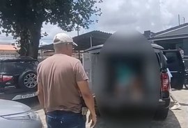 Cliente encontra carro desmontado em condomínio na parte alta