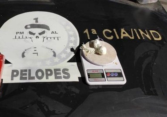 Em ações ostensivas, unidades da PM combatem o Tráfico de drogas