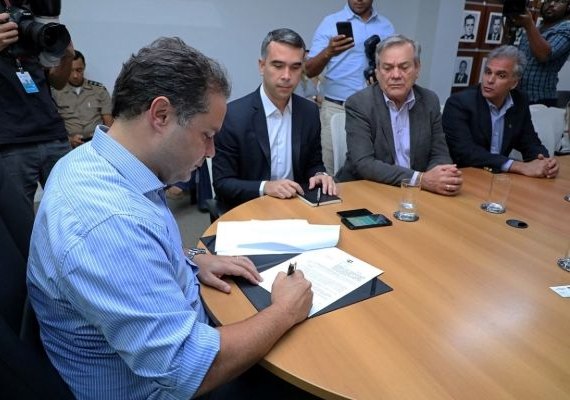 Renan Filho assina concessão de incentivos para instalação de mais quatro empresas