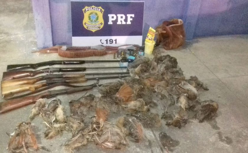 Suspeitos são detidos com 39 aves mortas, armas e munições durante fiscalização da PRF