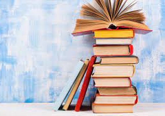 Dia Nacional do Livro Infantil ressalta a importância da leitura em todas as fases da vida